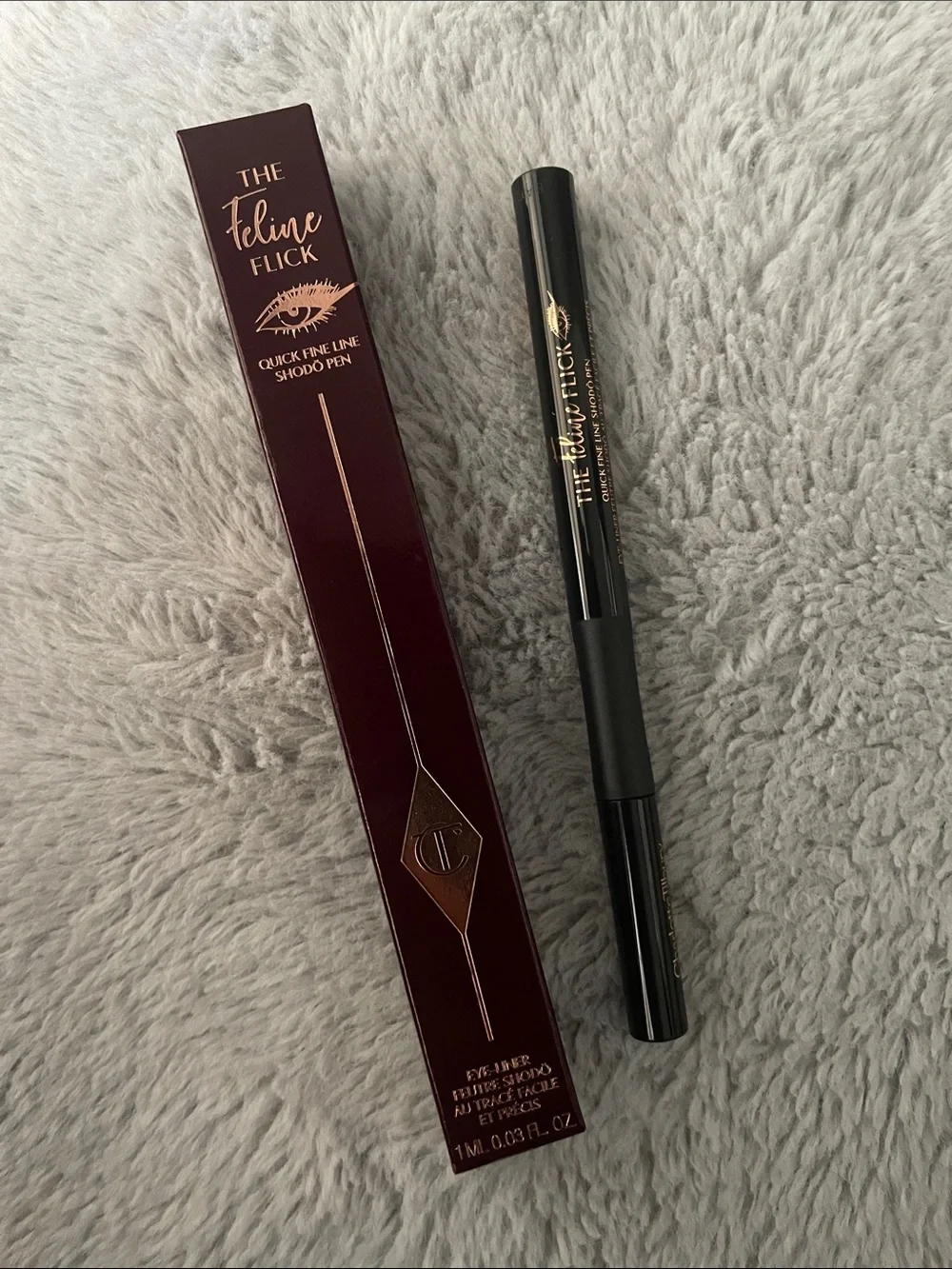 Charlotte Tilbury The Feline Flick Liquid Eyeliner — Black & Gold Accents